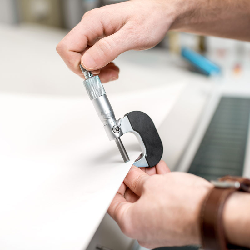 Verschiedene Papiersorten für den Buchdruck – von Bilderdruck bis Recycling