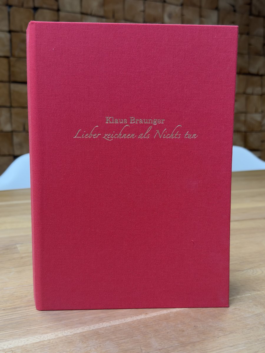 Rotes Leinenbuch mit goldener Folienprägung von Klaus Braunger
